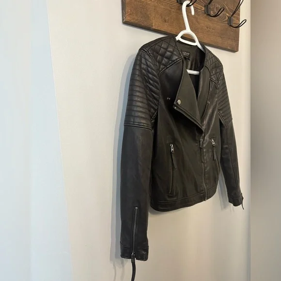 Topshop Women's Black Leather Biker Jacket size Small - Picture 4 of 10